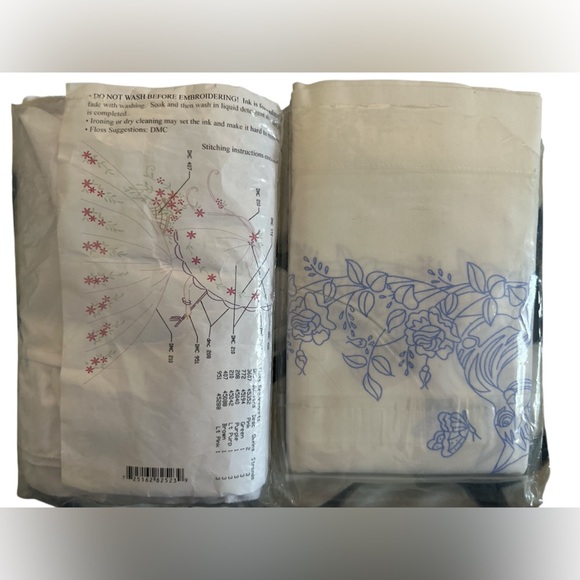 New Vintage and Grey Cat Embroidery Pillowcase Sewing Set - Picture 2 of 8